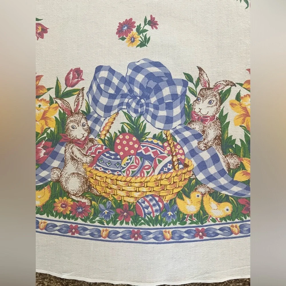 VTG 1993 EASTER BUNNY CHICK TABLECLOTH FASHION INDUSTRIES FLOWERS EGGS 82x60 B35